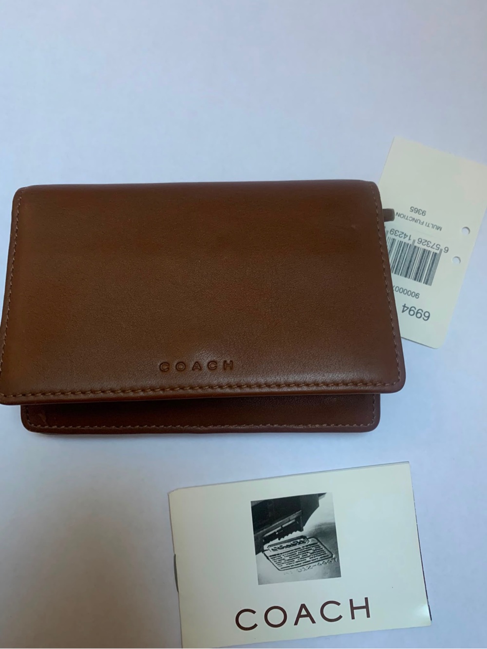 Rare BNWT-90’s Coach Brown Leather wallet with keyring